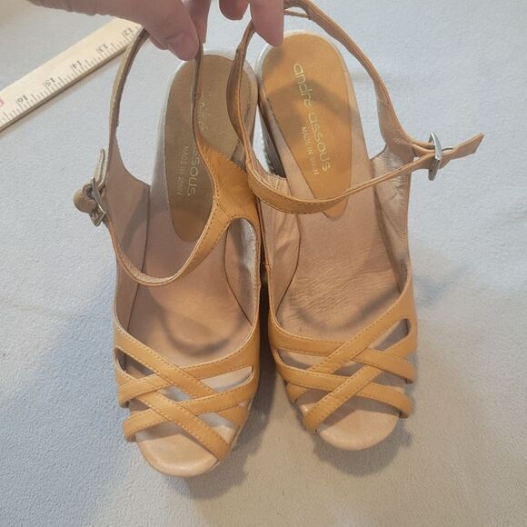 Andre Assous Espadrille Wedge Sandals Shoes Size 8.5 - Picture 5 of 6